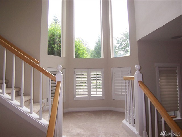 For Sale: 10015 NE 37th Ct Kirkland, WA 98033