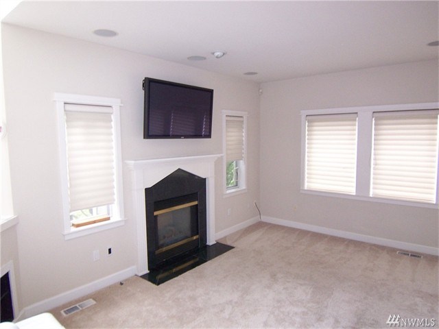 For Sale: 10015 NE 37th Ct Kirkland, WA 98033
