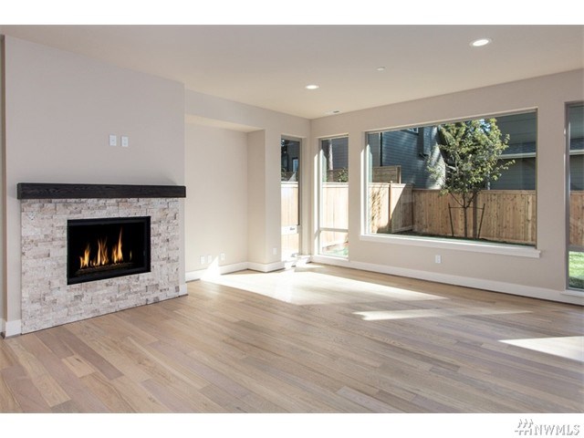 For Sale: 12130 NE 100th St #1 Kirkland, WA 98033