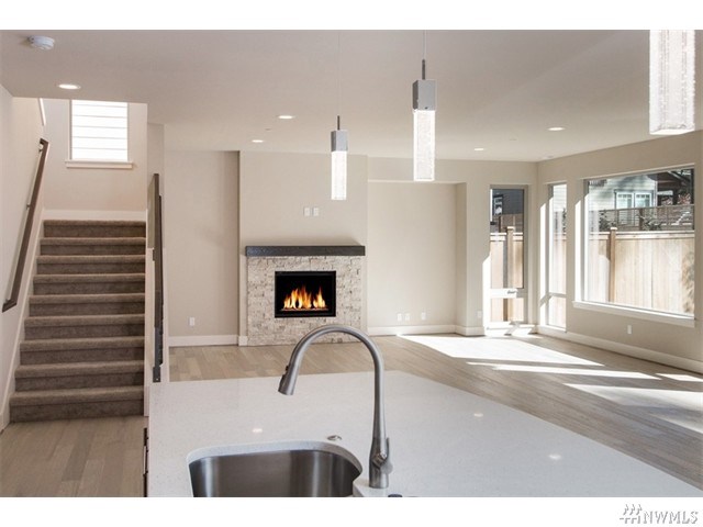 For Sale: 12130 NE 100th St #1 Kirkland, WA 98033