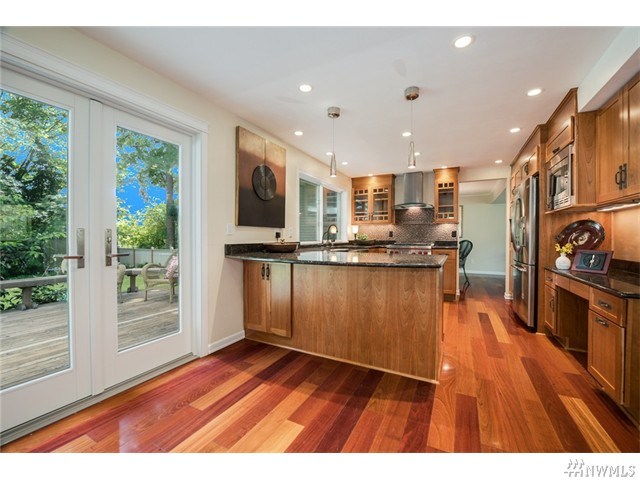 For Sale: 10126 117th Pl NE Kirkland, WA 98033