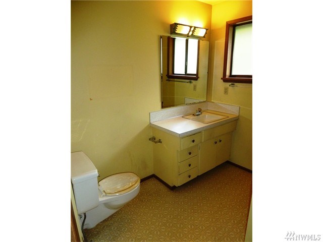 For Sale: 13009 NE 74th St Kirkland, WA 98033