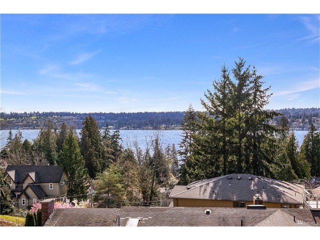 13753 42nd Pl NE