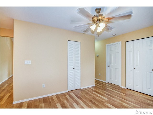 For Sale: 14311 124th Ave NE #B13 Kirkland, WA 98034