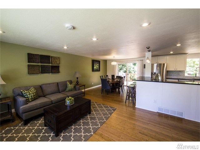 For Sale: 11700 NE 155th St Kirkland, WA 98034