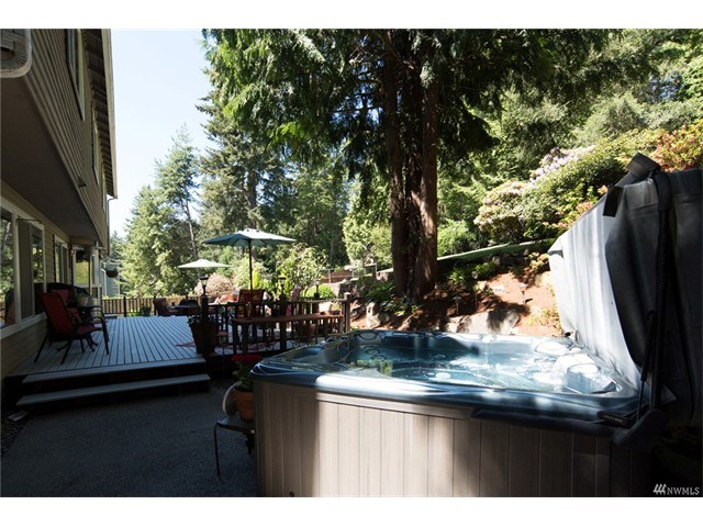 19922 9th Ave W