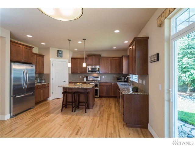 For Sale: 20124 6th Pl W Lynnwood, WA 98036