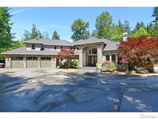 For Sale: 22211 Old Poplar Way Lynnwood, WA 98036
