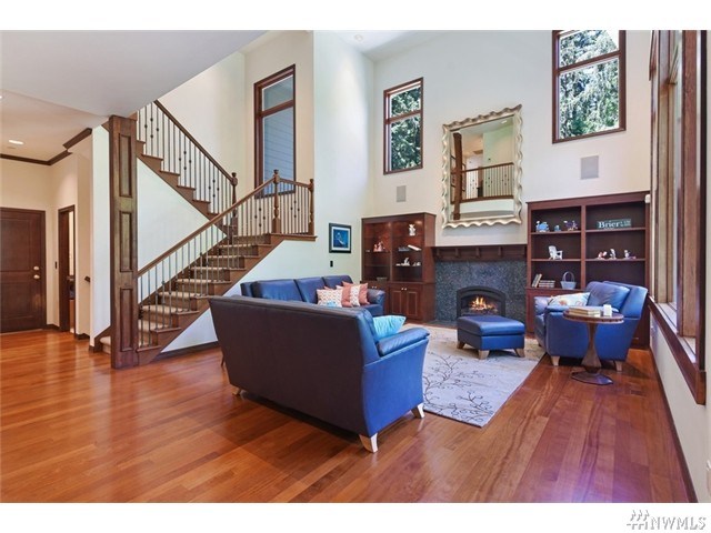 For Sale: 22211 Old Poplar Way Lynnwood, WA 98036