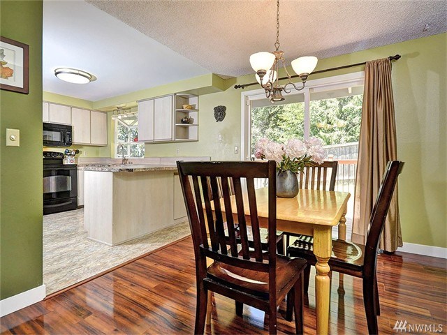 For Sale: 1931 202nd Pl SW Lynnwood, WA 98036