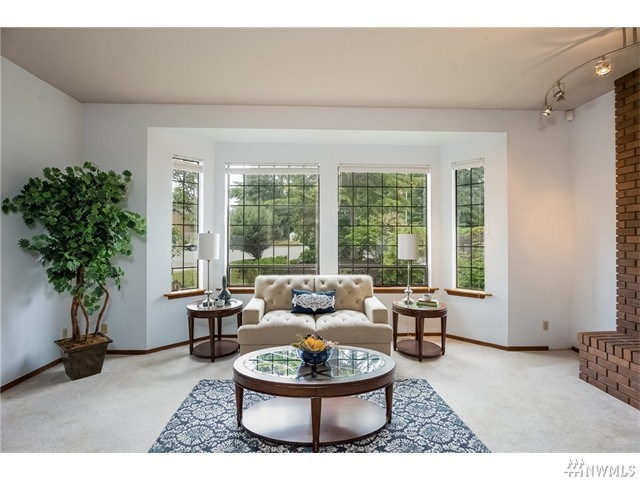 For Sale: 2210 214th Pl SW Lynnwood, WA 98036
