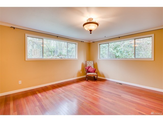 15428 12th Ave W