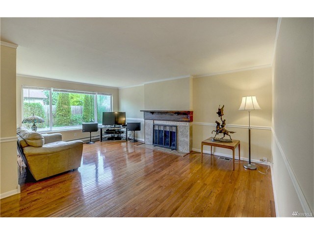 18415 73rd Ave W