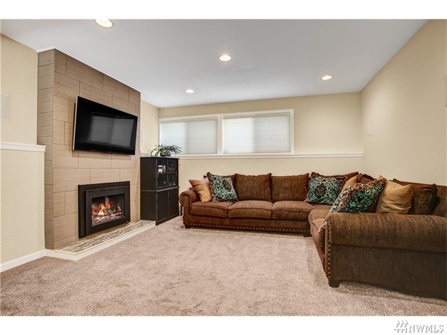 For Sale: 1424 173rd St SW Lynnwood, WA 98037