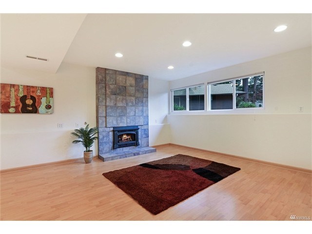 1524 174th Pl SW