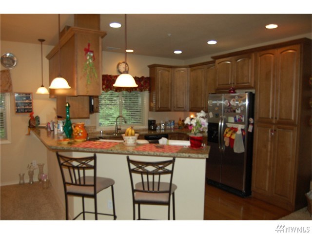 For Sale: 21900 SE 242nd St #B2 Maple Valley, WA 98038