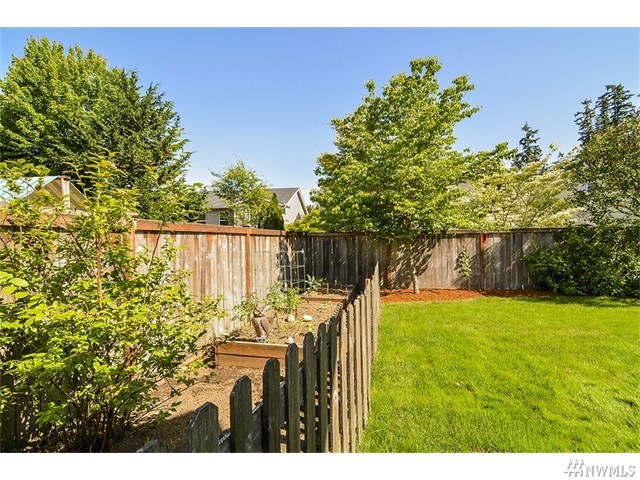 For Sale: 23416 SE 262nd Pl Maple Valley, WA 98038