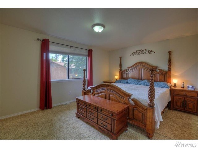 For Sale: 21806 SE 265th Way Maple Valley, WA 98038