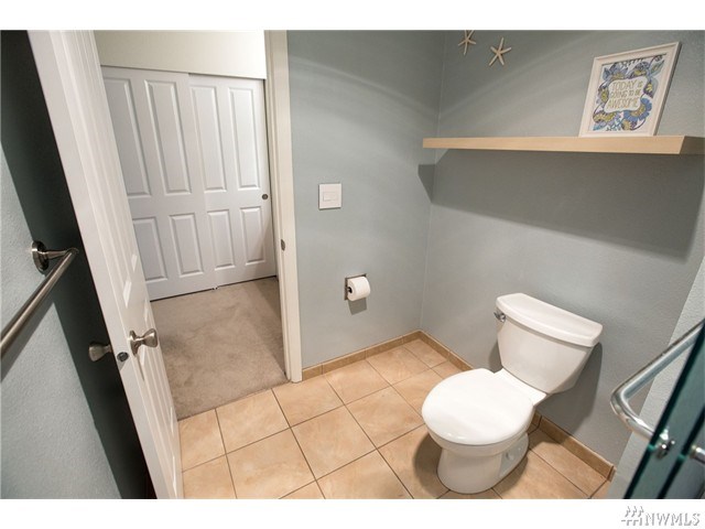 For Sale: 2760 76th Ave SE #305 Mercer Island, WA 98040