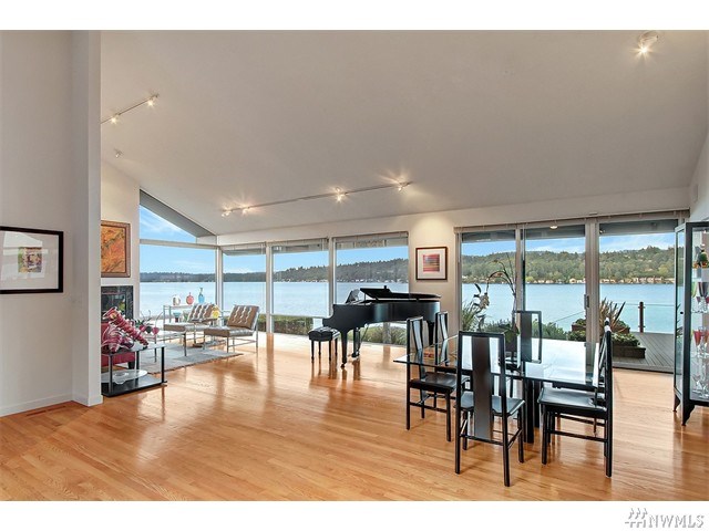 For Sale: 6010 E Mercer Way Mercer Island, WA 98040