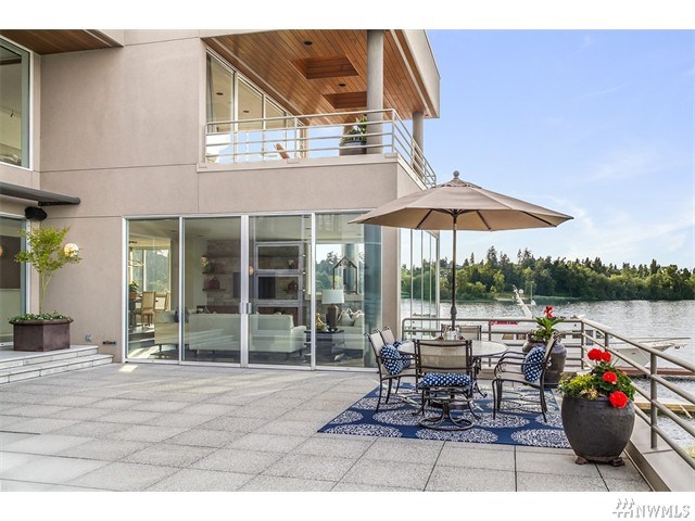 For Sale: 8810 Mercer Way Mercer Island, WA 98040