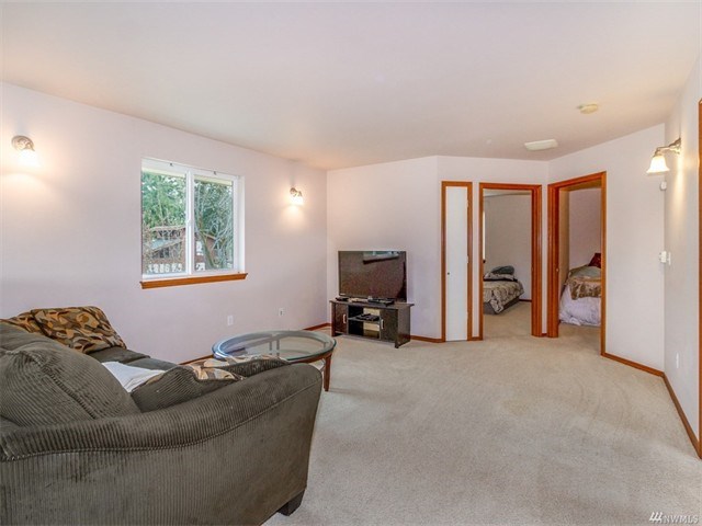 27015 189th Ave SE