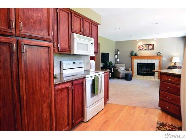 For Sale: 18918 SE 258th St Kent, WA 98042