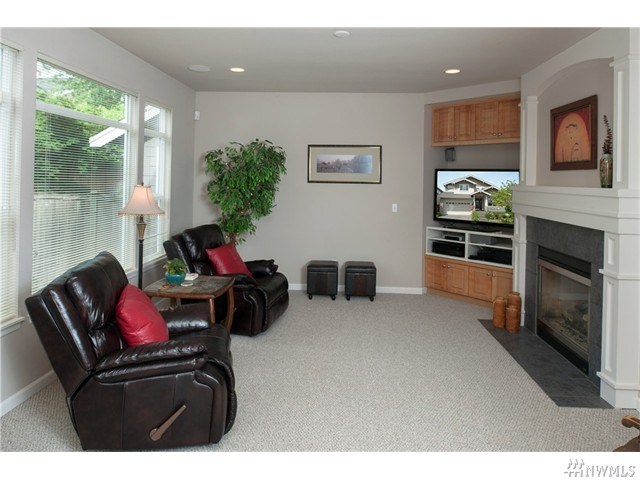 For Sale: 16008 SE 251 St Kent, WA 98042
