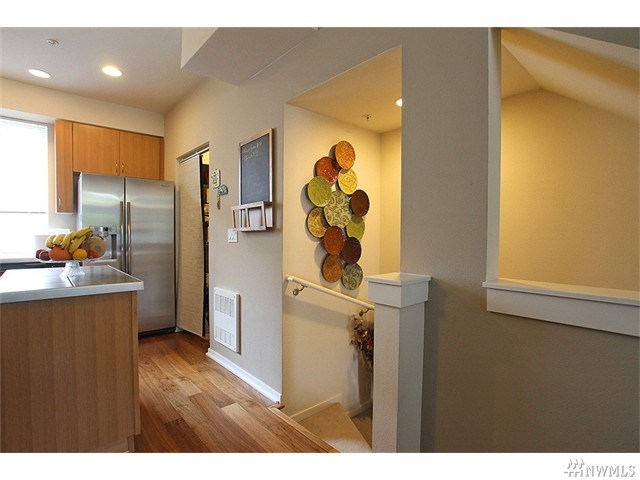 For Sale: 15107 NE 81st Way #105 Redmond, WA 98052