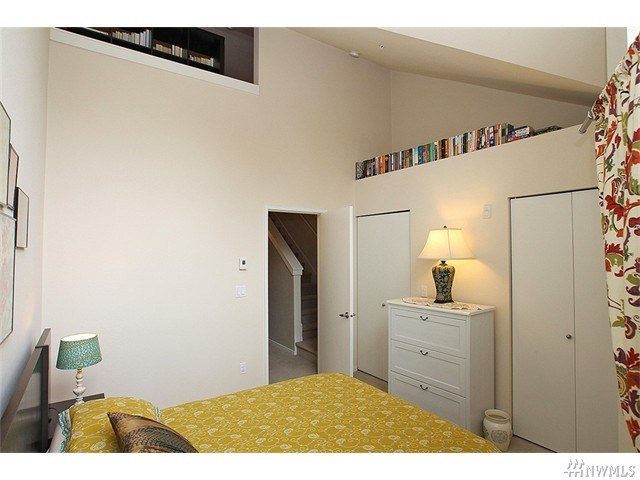 For Sale: 15107 NE 81st Way #105 Redmond, WA 98052