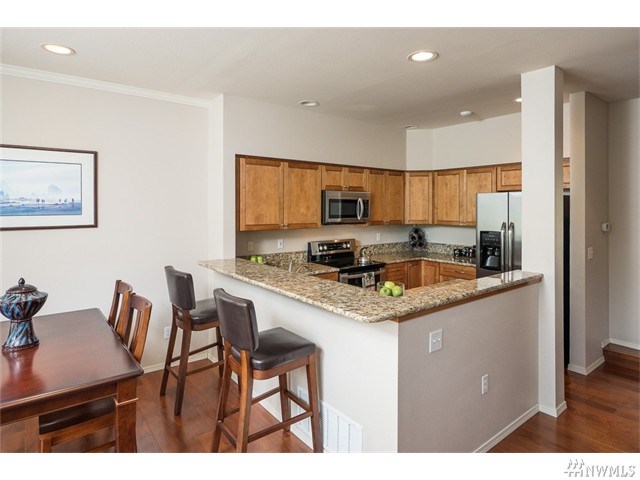 For Sale: 18611 NE 57th St Redmond, WA 98052