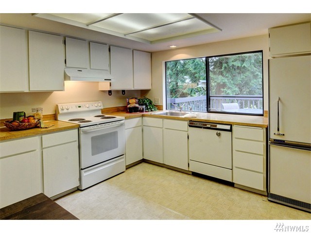 For Sale: 10825 165th Pl NE Redmond, WA 98052