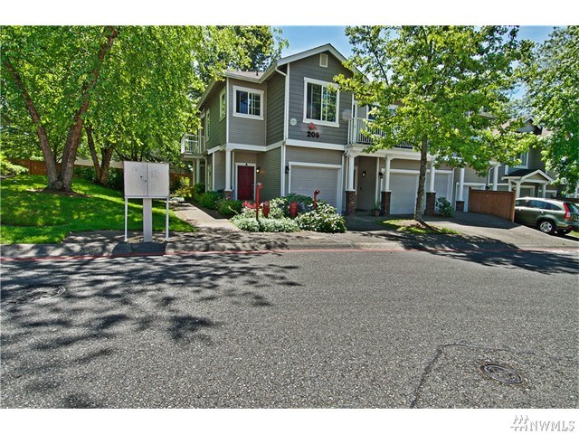 For Sale: 205 S 51st St #APT A Renton, WA 98055