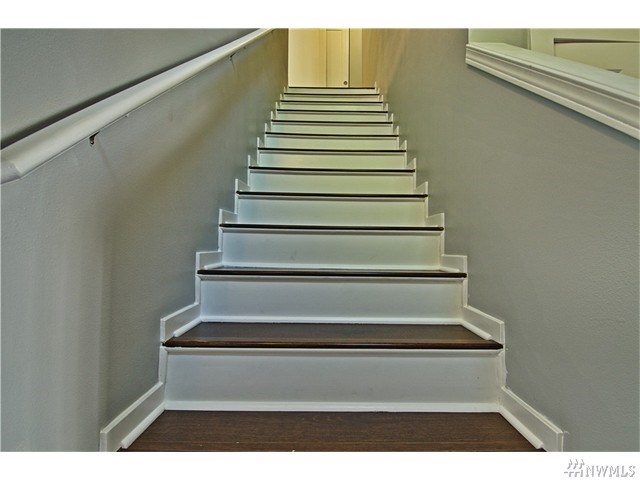 For Sale: 205 S 51st St #APT A Renton, WA 98055