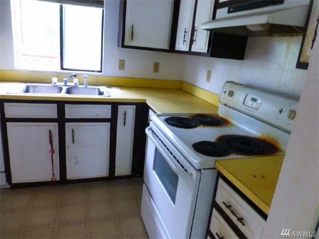 For Sale: 2113 Jones Pl SE Renton, WA 98055