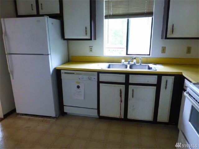 For Sale: 2113 Jones Pl SE Renton, WA 98055
