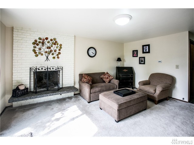 For Sale: 2303 Harrington Pl NE Renton, WA 98056