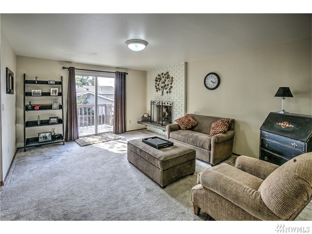 For Sale: 2303 Harrington Pl NE Renton, WA 98056