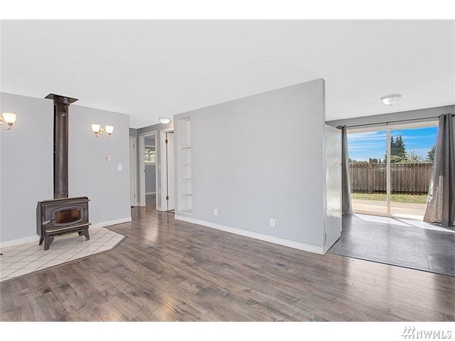 For Sale: 667 Pierce Ct NE Renton, WA 98056