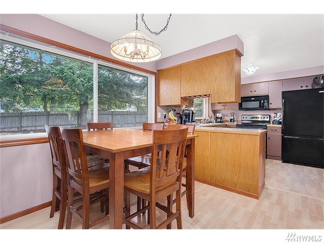 For Sale: 18821 SE 214th St Renton, WA 98058