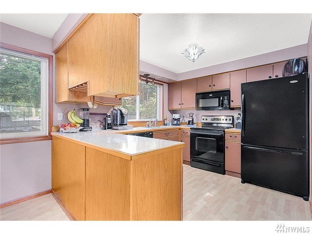 For Sale: 18821 SE 214th St Renton, WA 98058