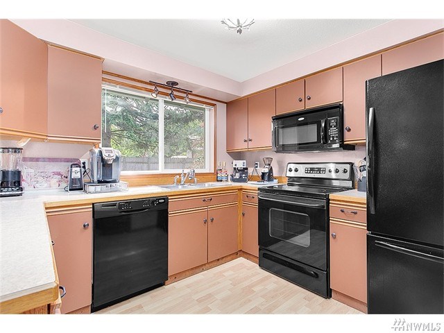 For Sale: 18821 SE 214th St Renton, WA 98058