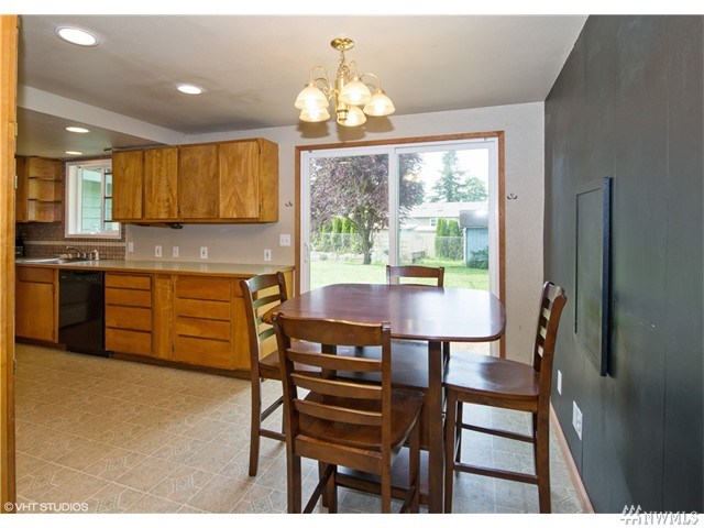 For Sale: 11668 SE 164 St Renton, WA 98058