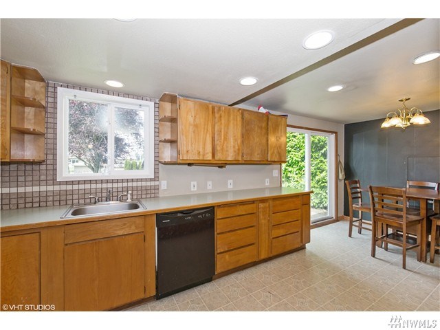 For Sale: 11668 SE 164 St Renton, WA 98058