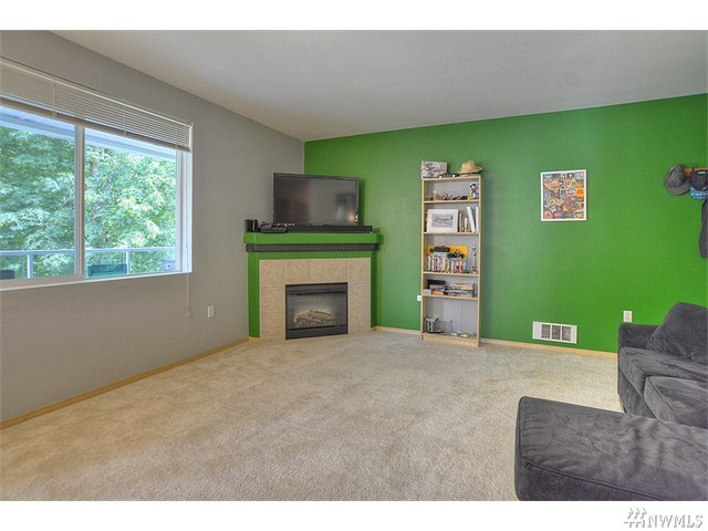 For Sale: 3006 SE 8th St #1120 Renton, WA 98058