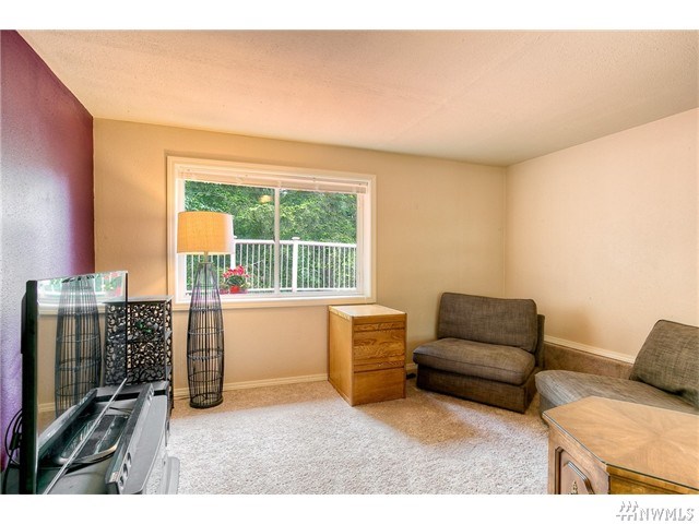 For Sale: 19317 142nd Pl SE Renton, WA 98058