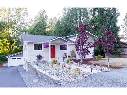 908 Anacortes Ave NE