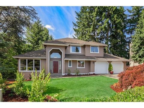 908 Anacortes Ave NE