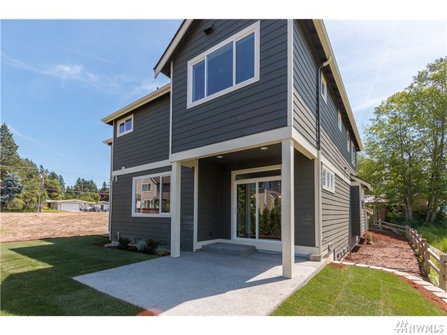 For Sale: 1229 Nile Ave NE Renton, WA 98059