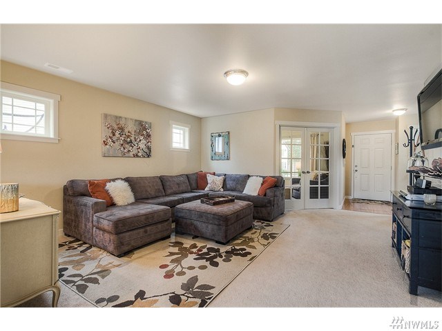 For Sale: 6605 Salmon Berry Ct SE Snoqualmie, WA 98065
